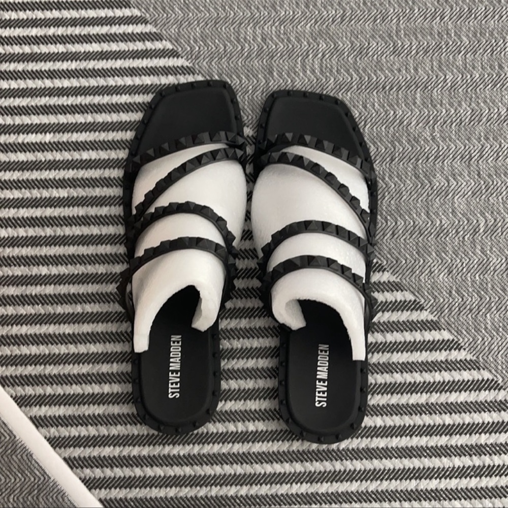 Women’s Steve Madden sandals